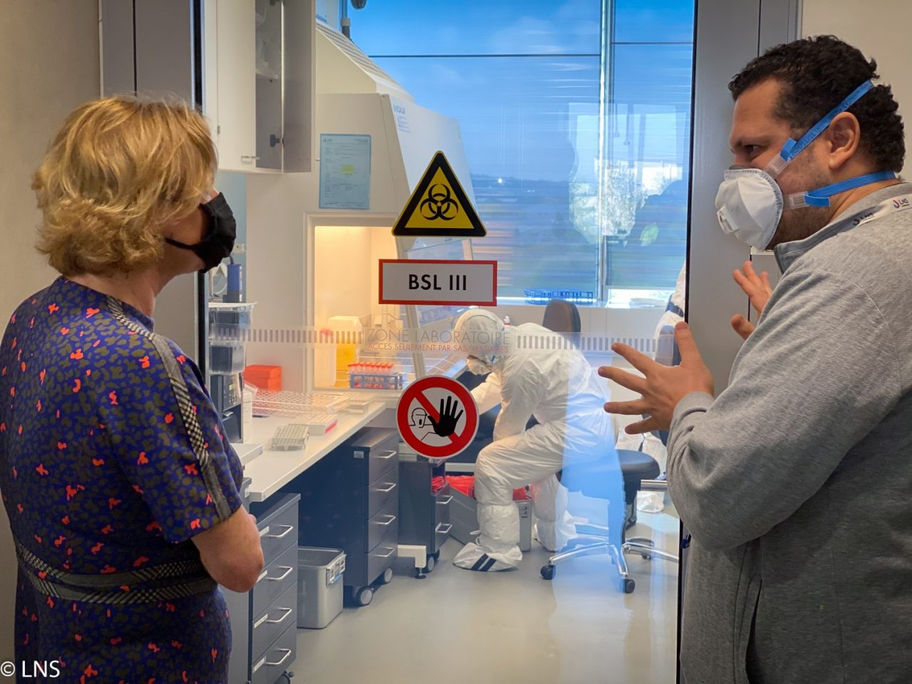 Le Luxembourg est le premier pays à fournir des échantillons du virus COVID-19 au nouveau BioHub de l’OMS.